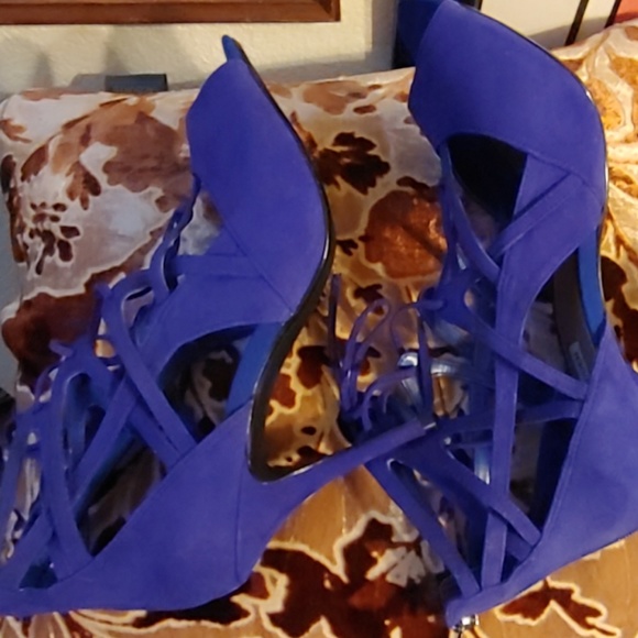 Steve Madden suede shoes - Picture 7 of 7